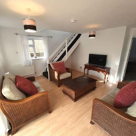 Home In Kington St Michael Stanton St Quintin ภายนอก รูปภาพ